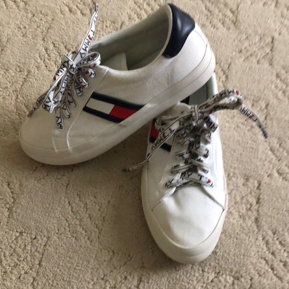 Tommy Hilfiger shoes size 8